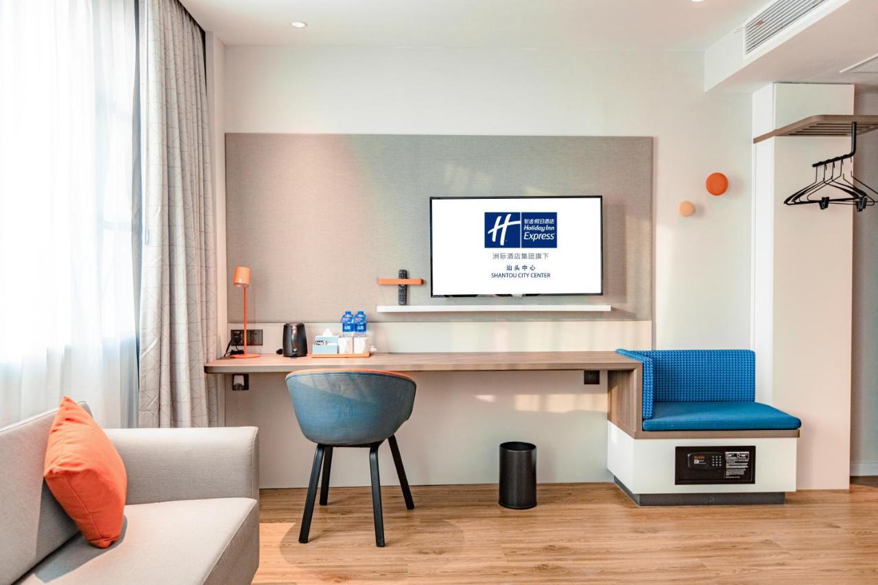 Holiday Inn Express Shantou City Center By Ihg Exterior photo