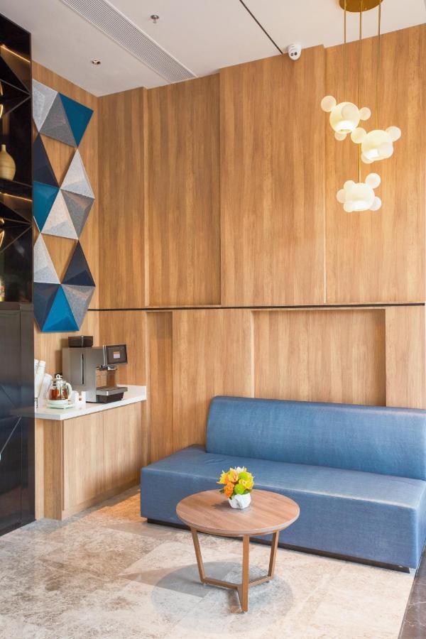 Holiday Inn Express Shantou City Center By Ihg Exterior photo